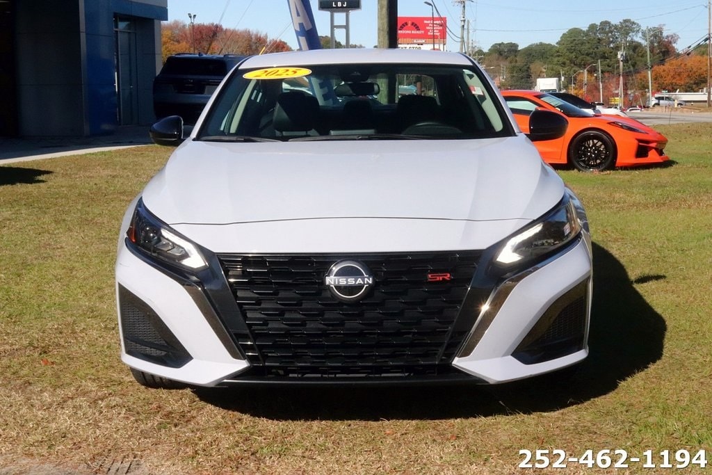 Used 2025 Nissan Altima 2.5 SR Sedan