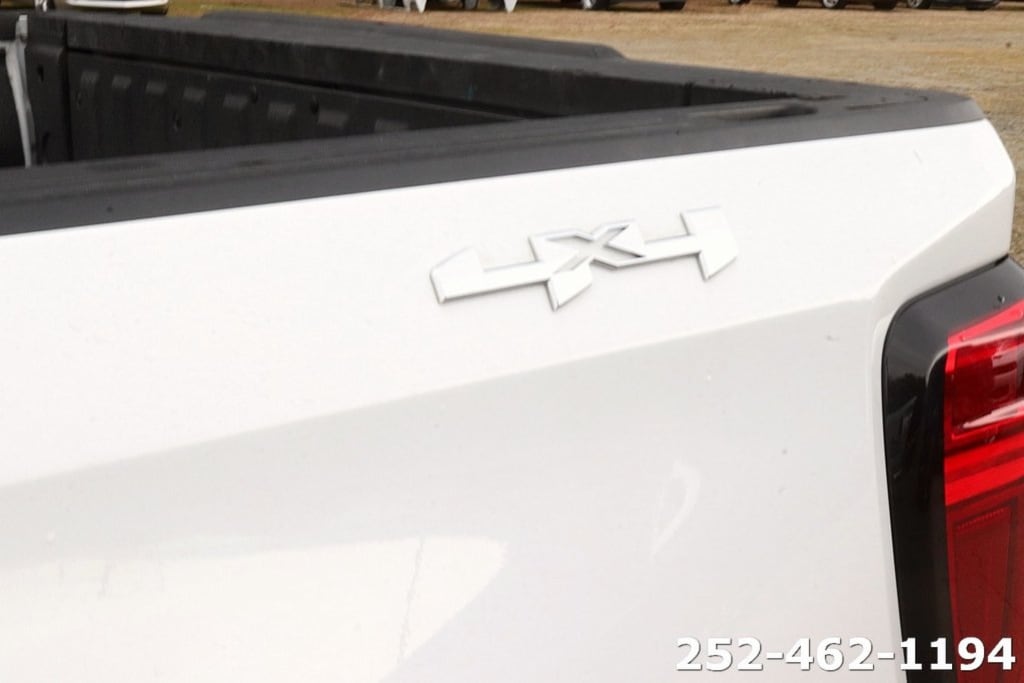 Used 2025 GMC Sierra 1500 SLT Truck Crew Cab