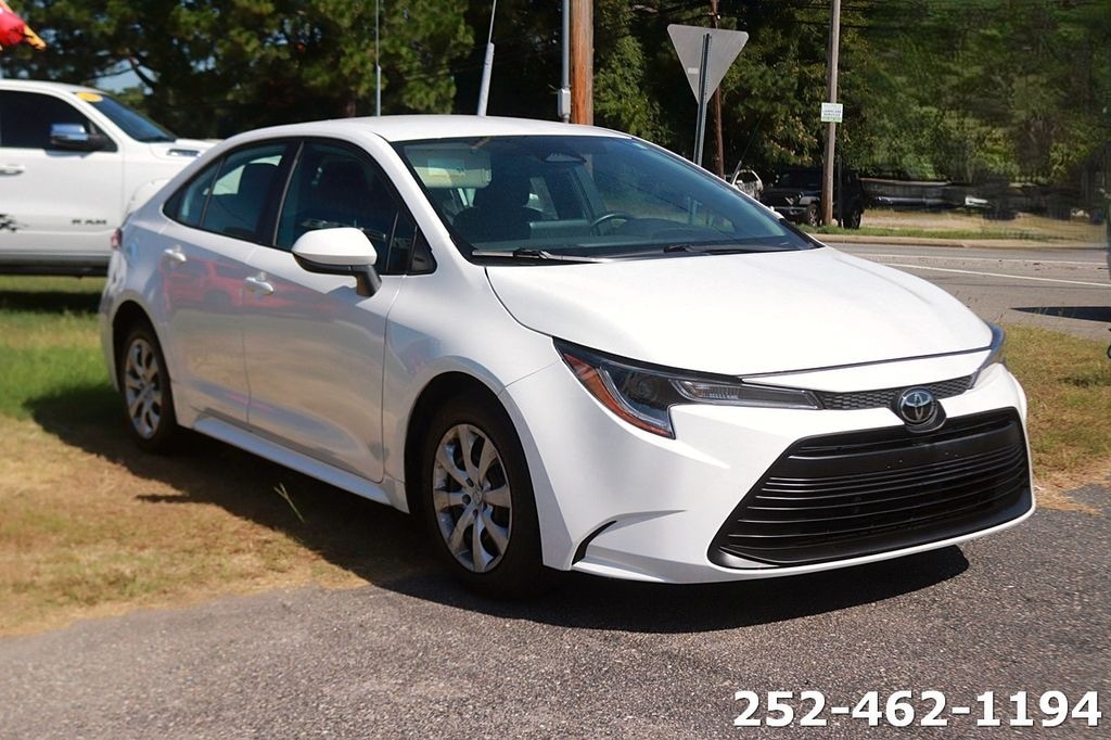 Used 2024 Toyota Corolla LE Sedan