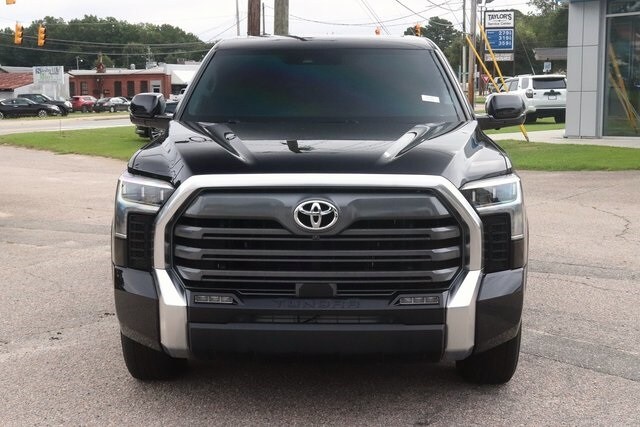 2023 Toyota Tundra Limited photo 2
