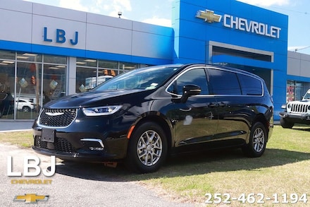 2026 Chrysler Pacifica Select Van Passenger Van
