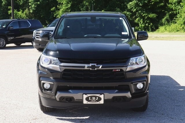 2022 Chevrolet Colorado Z71 photo 2