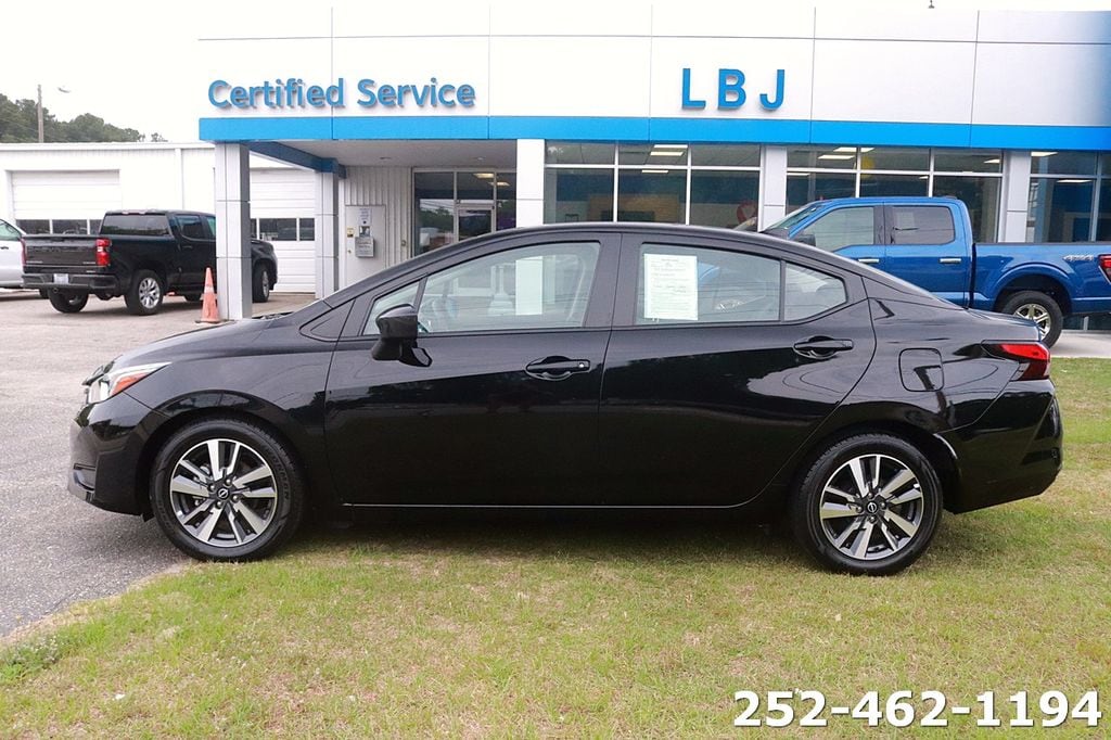 Used 2023 Nissan Versa 1.6 SV Sedan