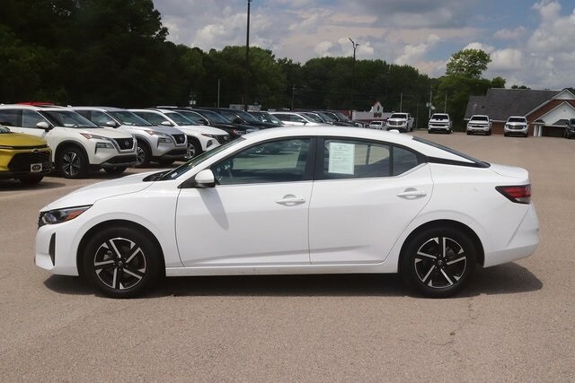 2024 Nissan Sentra SV photo 3
