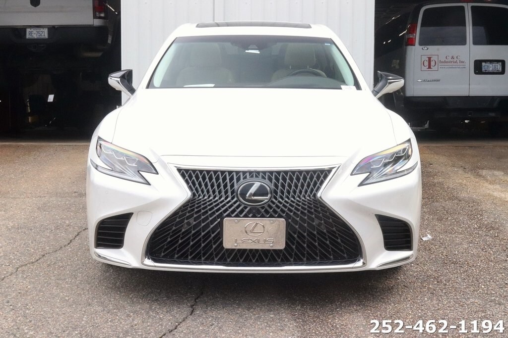 2019 Lexus LS 500 photo 2