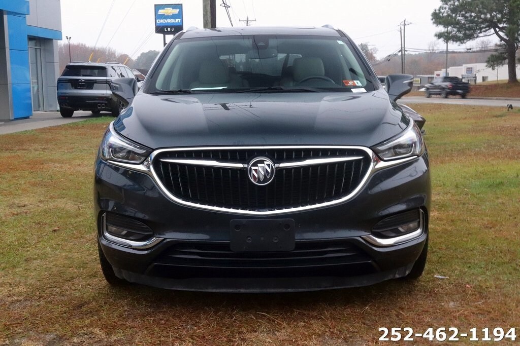 2020 Buick Enclave Premium photo 2
