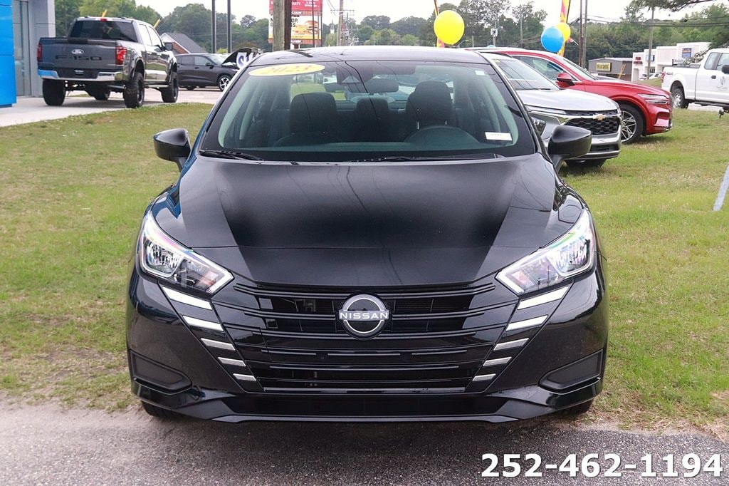 Used 2023 Nissan Versa 1.6 SV Sedan