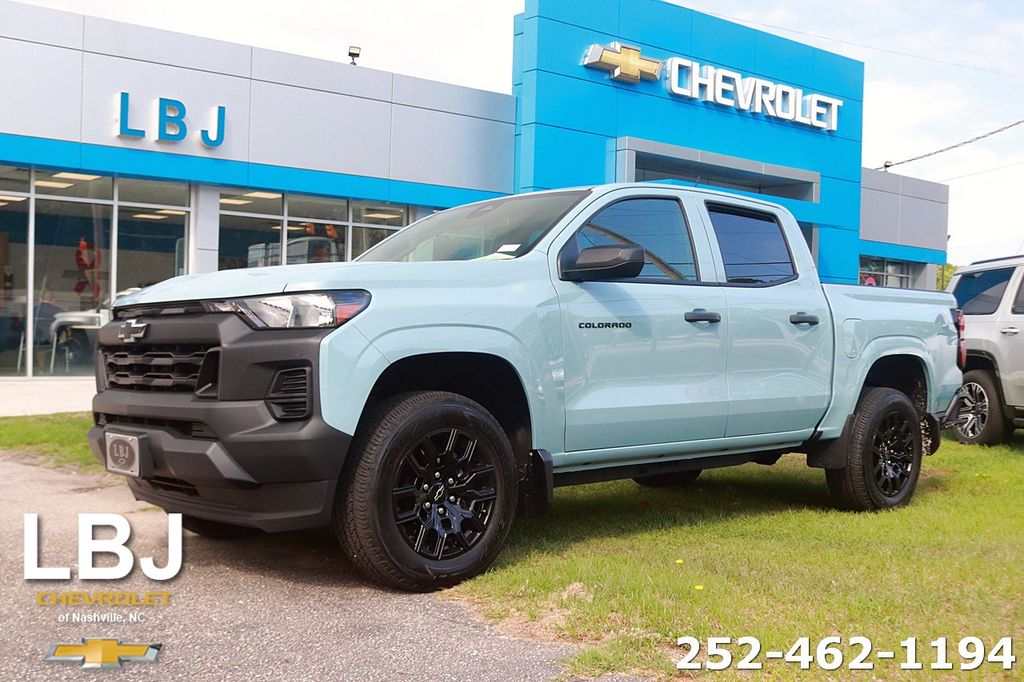 2025 Chevrolet Colorado Truck Crew Cab 