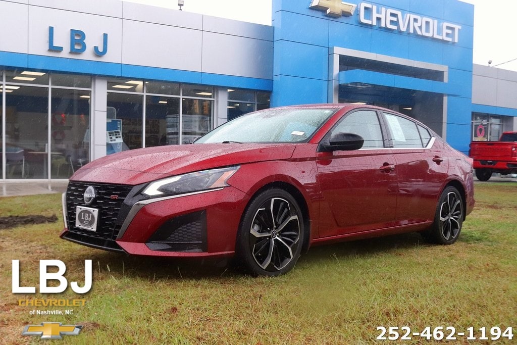 2024 Nissan Altima SR