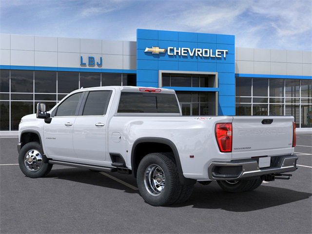 2025 Chevrolet Silverado 3500HD LTZ photo 3