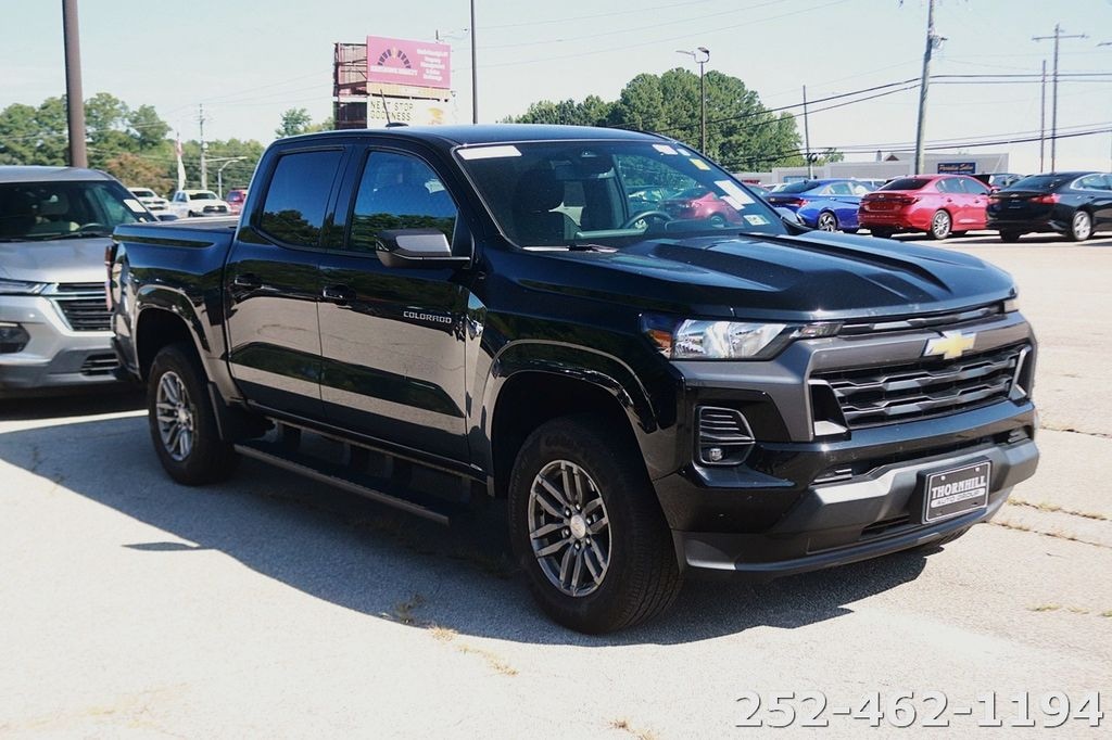 Used 2024 Chevrolet Colorado LT Truck Crew Cab