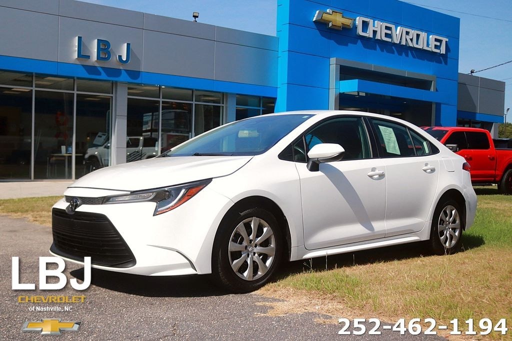 Used 2024 Toyota Corolla LE Sedan