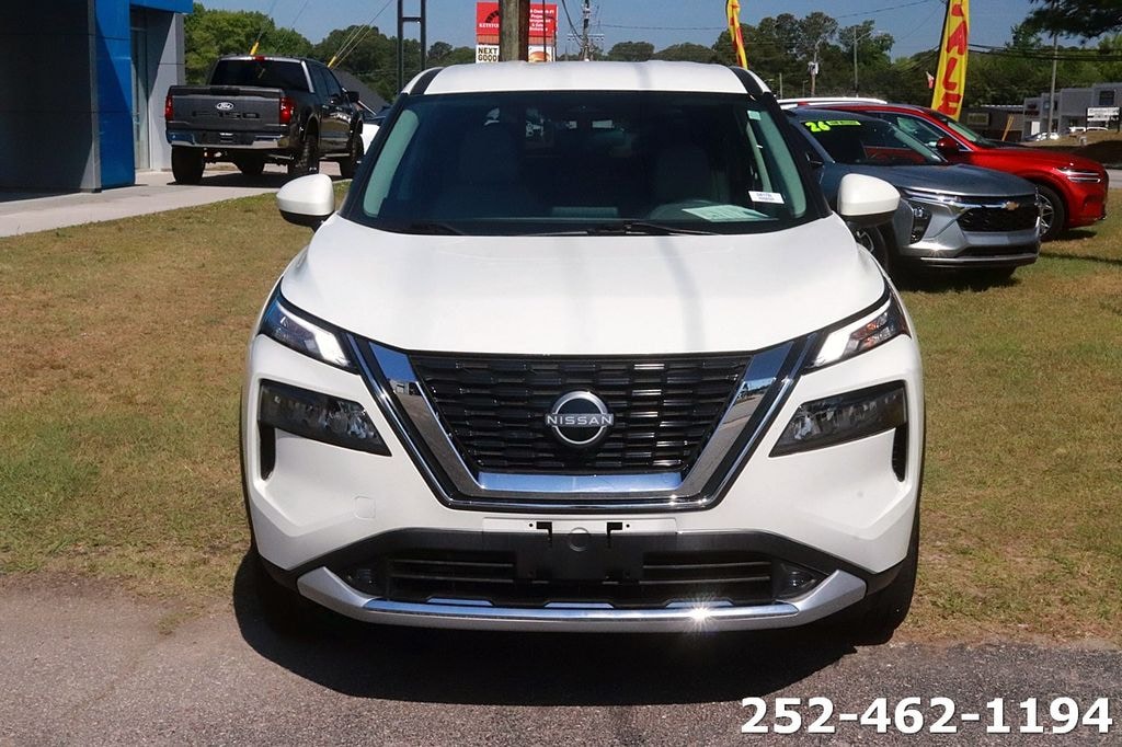 Used 2023 Nissan Rogue SV SUV
