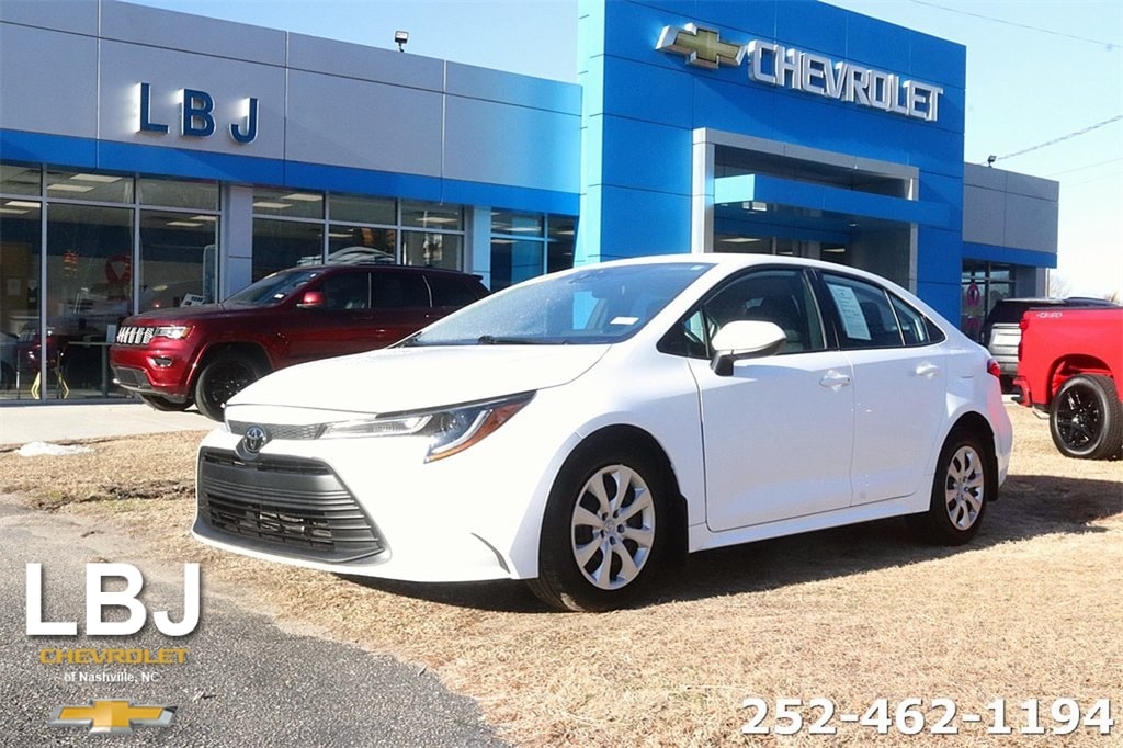 Used 2024 Toyota Corolla LE Sedan