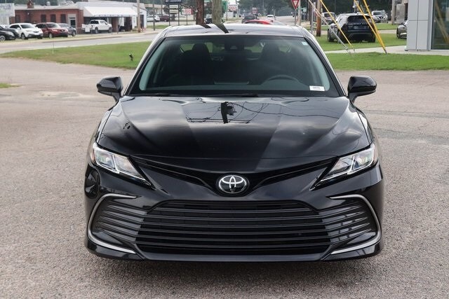 2023 Toyota Camry LE photo 2