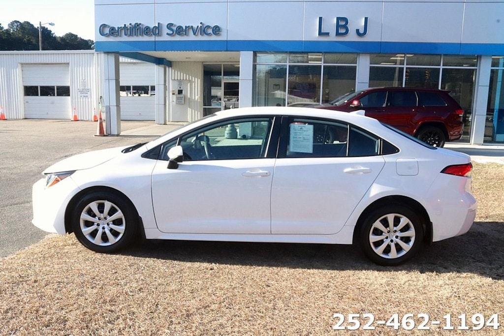 Used 2024 Toyota Corolla LE Sedan