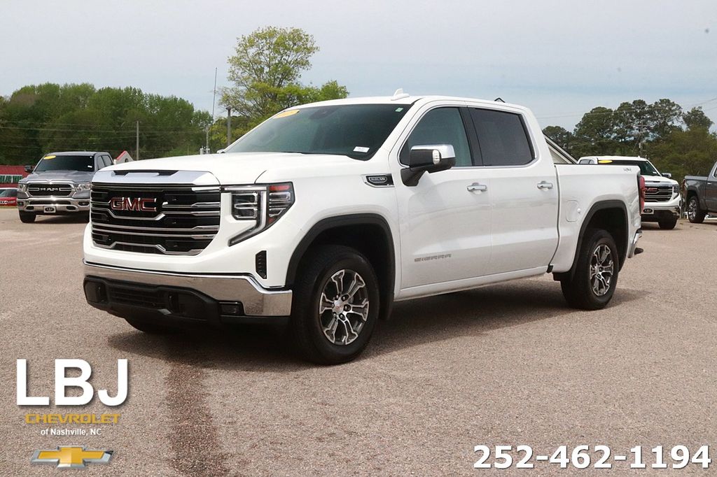 2025 GMC Sierra 4WD Crew Cab Short Box SLT's photo