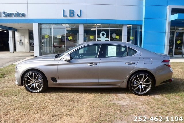 2025 Genesis G70 2.5T photo 2