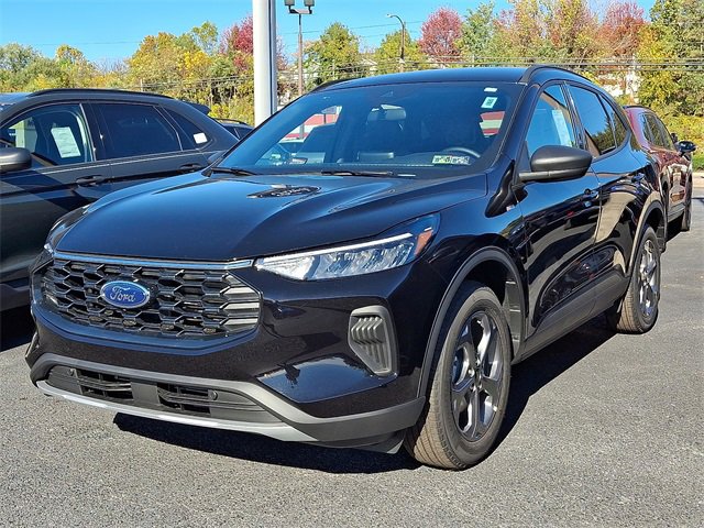 2026 Ford Escape ST-Line photo 3