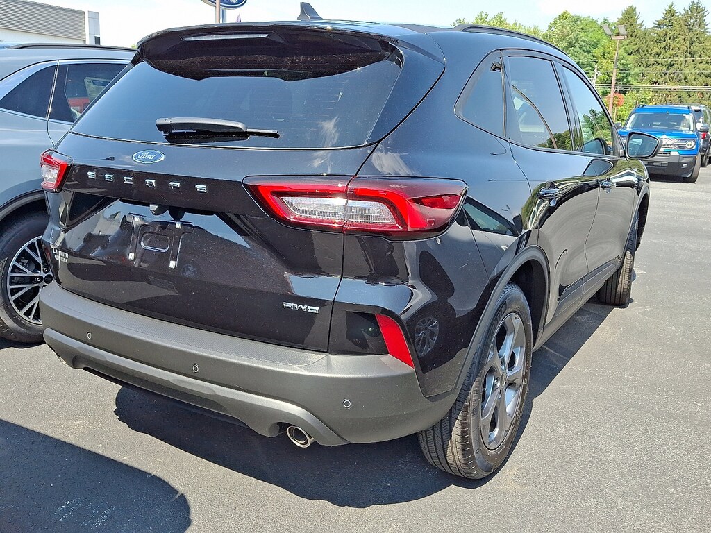 New 2025 Ford Escape ST-Line SUV
