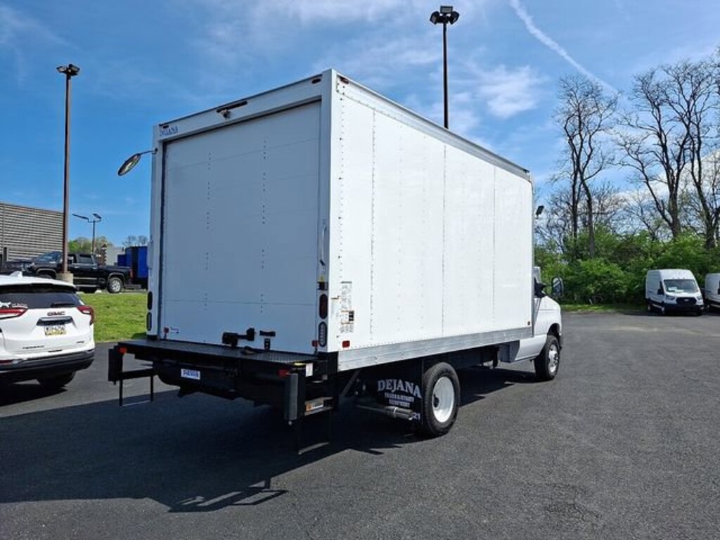 New 2026 Ford Econoline Cutaway E-350 SRW VAN