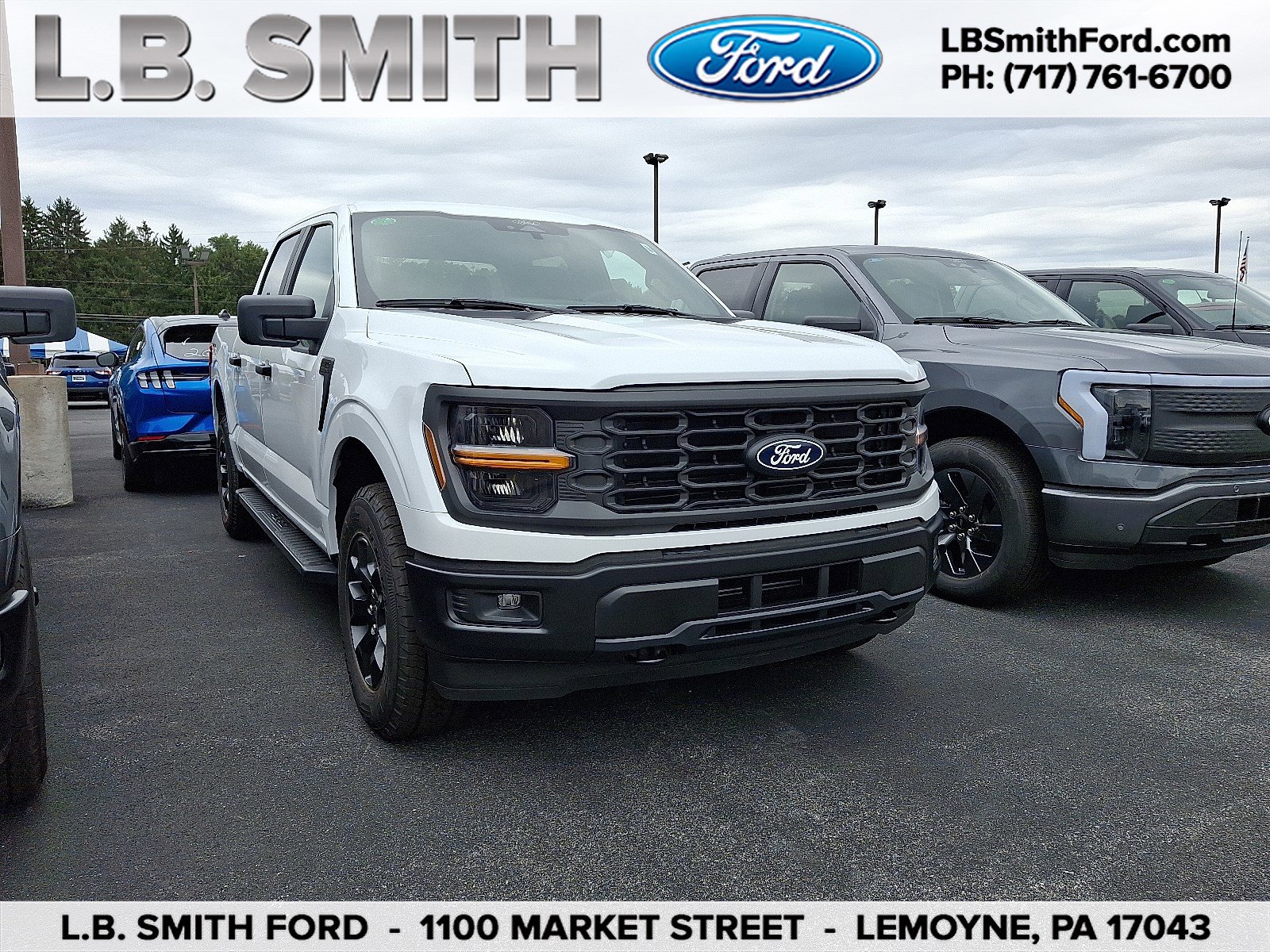 2025 Ford F-150 STX's photo