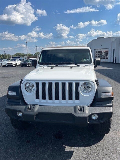 2020 Jeep Wrangler Unlimited High Altitude photo 2