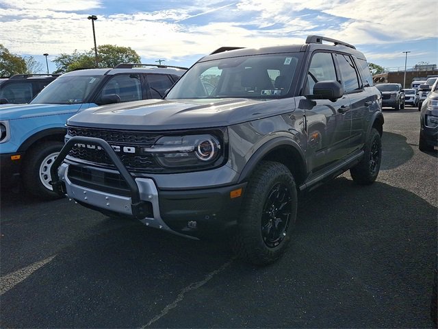 2025 Ford Bronco Sport Badlands photo 3