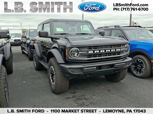 2025 Ford Bronco 2-Door Base's photo
