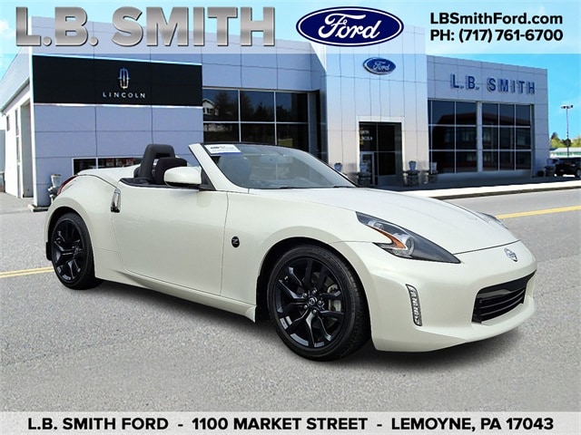 2019 Nissan 370Z Roadster Base's photo