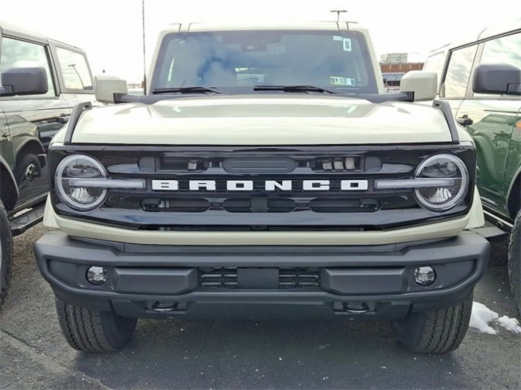 New 2025 Ford Bronco Outer Banks SUV