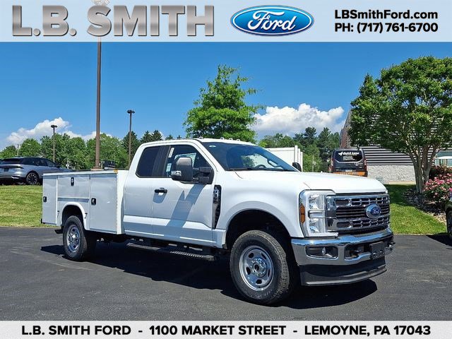 2026 Ford F-350 XL 4x4 SuperCab 168-In SRW's photo