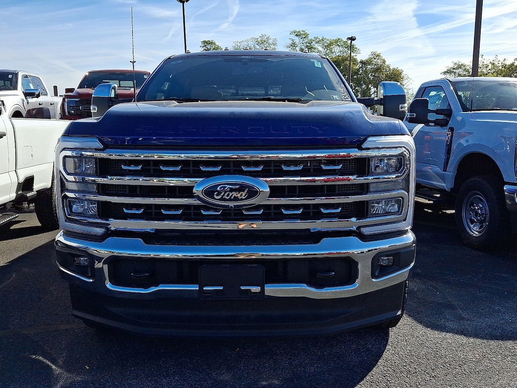 New 2026 Ford Super Duty F-350 Lariat TRUCK