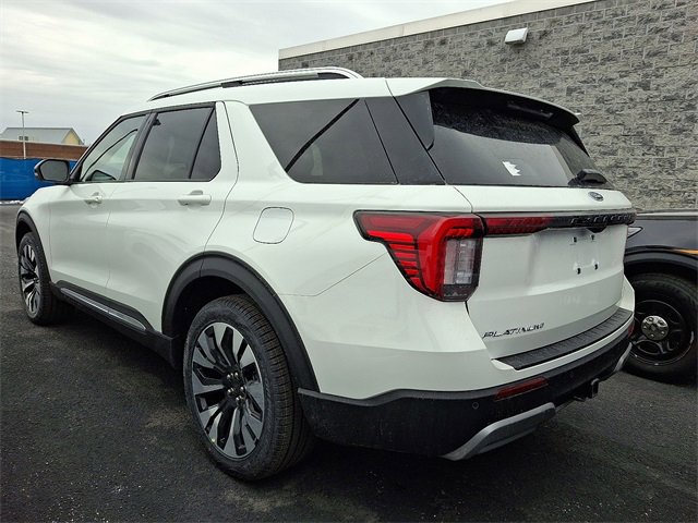 2026 Ford Explorer Platinum photo 4