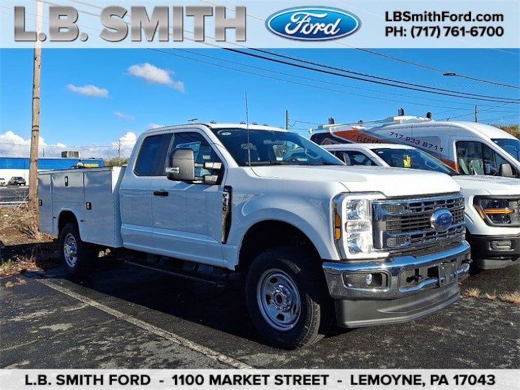 New 2025 Ford Chassis Cab F-350 XL TRUCK