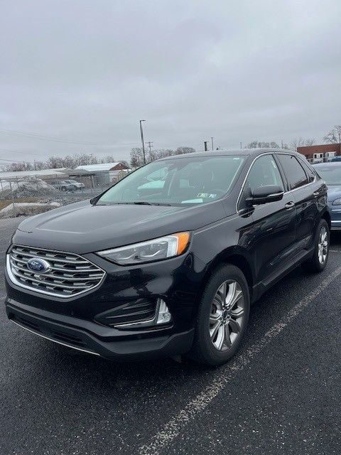 2022 Ford Edge Titanium