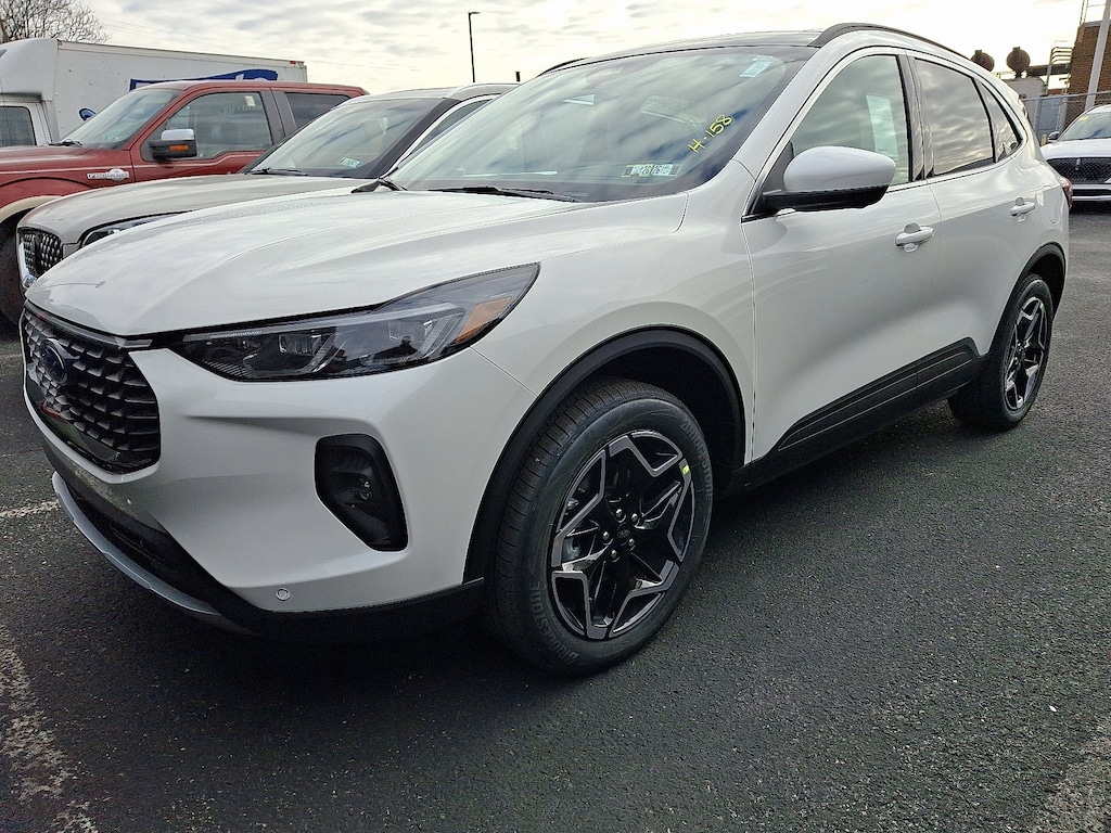 New 2026 Ford Escape Platinum SUV