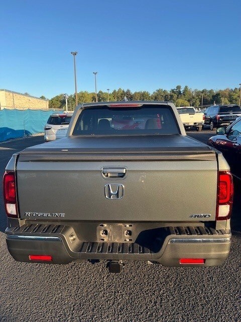 2017 Honda Ridgeline RTL photo 4