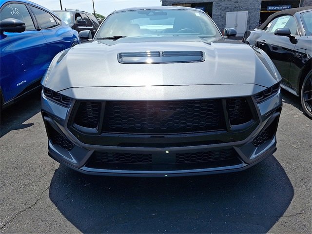 2025 Ford Mustang GT Premium photo 2