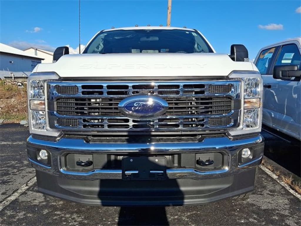 New 2025 Ford Chassis Cab F-350 XL TRUCK