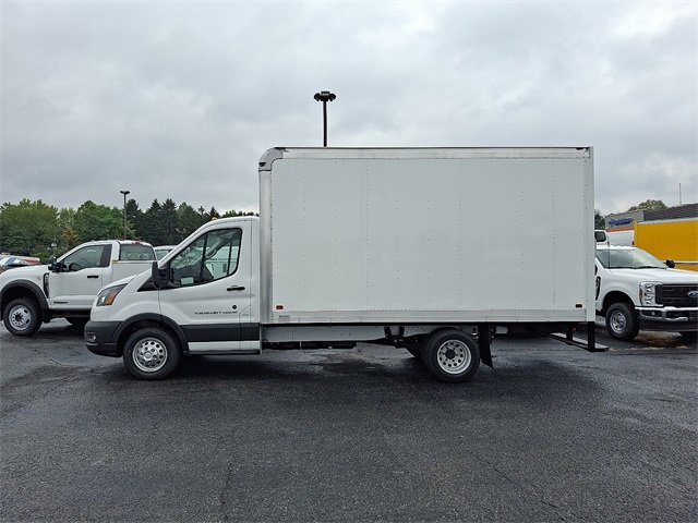 2025 Ford Transit Chassis Cutaway Van photo 4