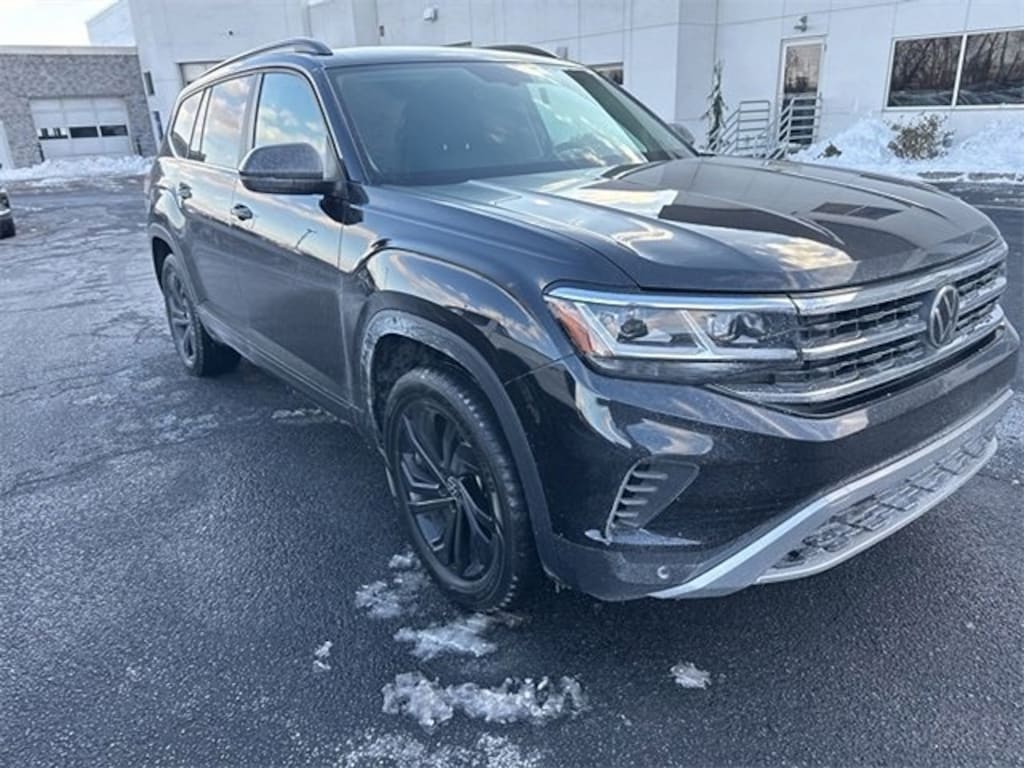 Used 2022 Volkswagen Atlas 3.6L V6 SE w/Technology SUV