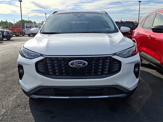 2026 Ford Escape Platinum photo 2