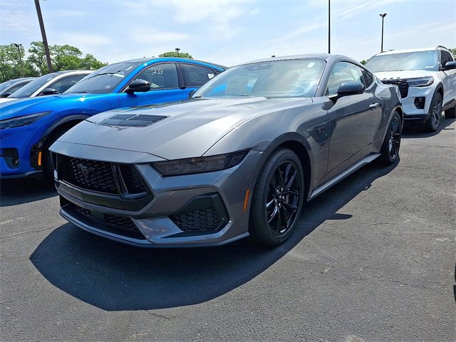 2025 Ford Mustang GT Premium photo 3