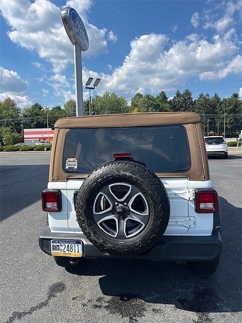 2020 Jeep Wrangler Unlimited High Altitude photo 4