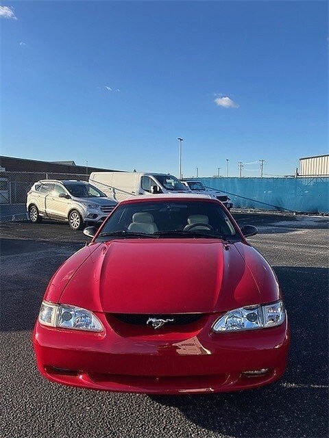 1996 Ford Mustang GT Convertible photo 2