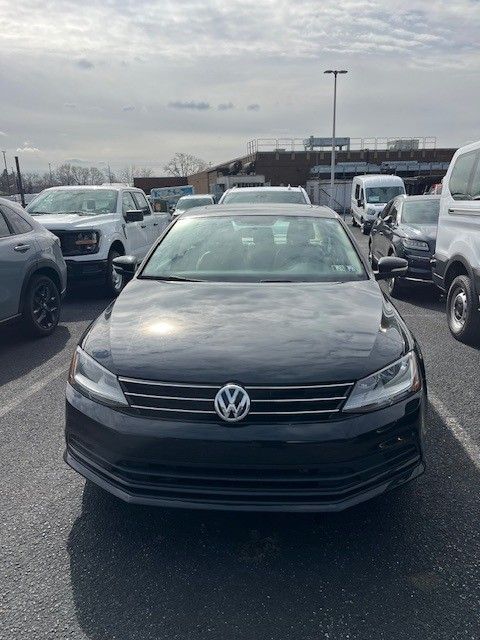 Used 2017 Volkswagen Jetta SE with VIN 3VWDB7AJ1HM281503 for sale in Lemoyne, PA