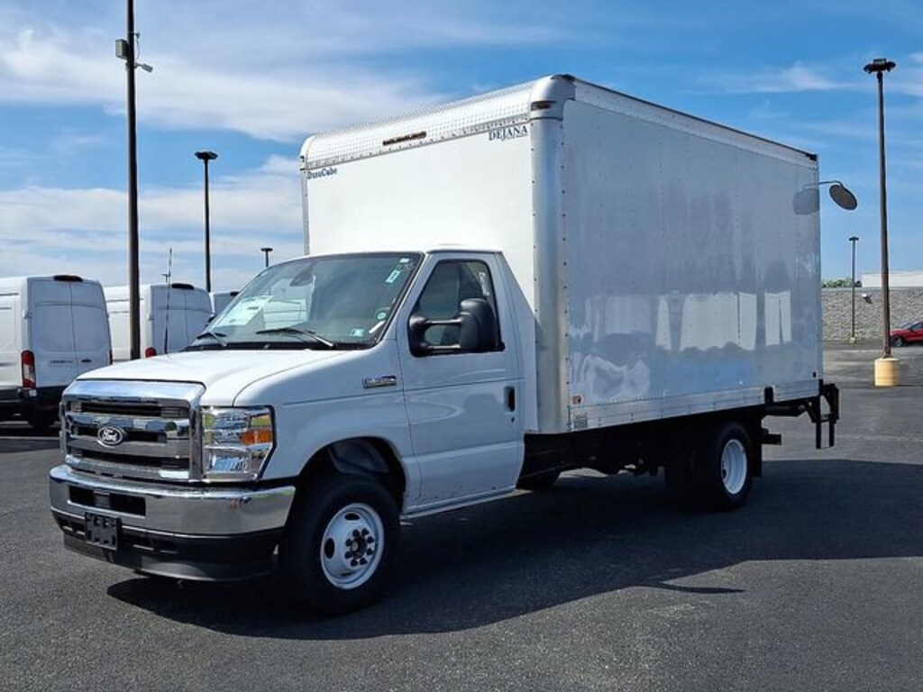 New 2026 Ford Econoline Cutaway E-350 SRW VAN