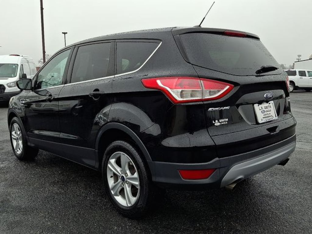 Used 2016 Ford Escape SE SUV