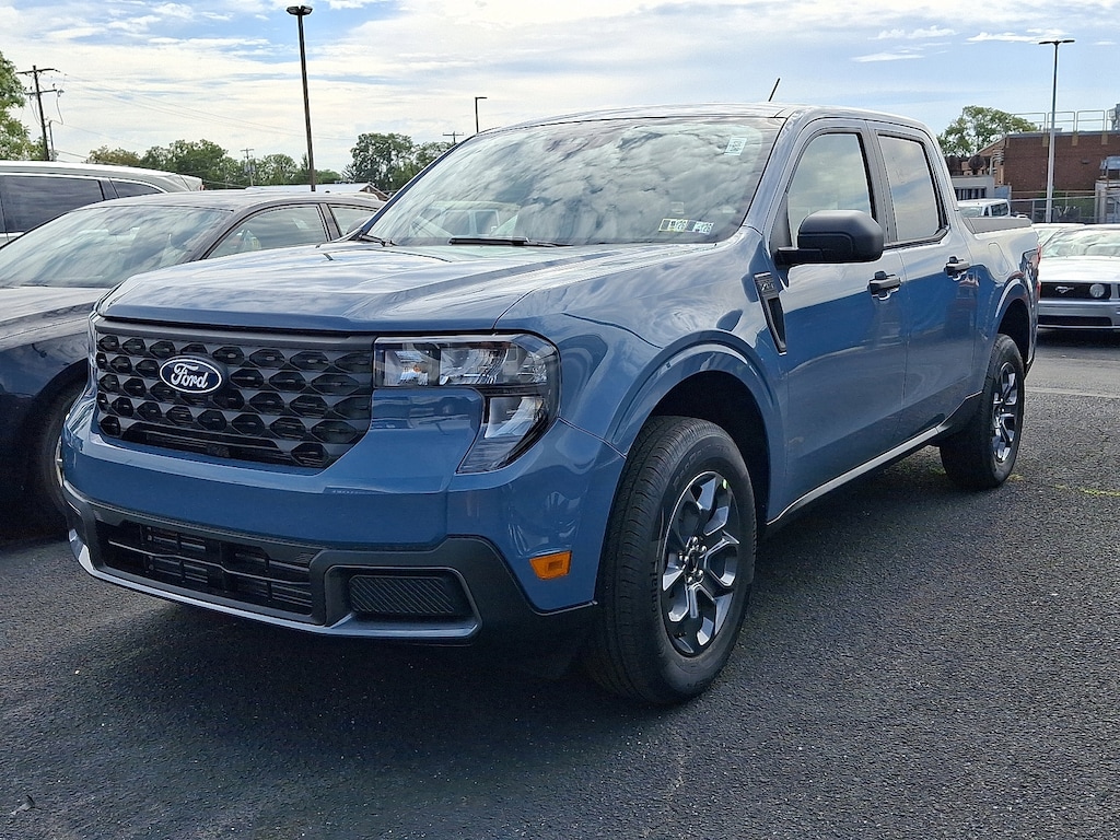 New 2025 Ford Maverick XLT TRUCK